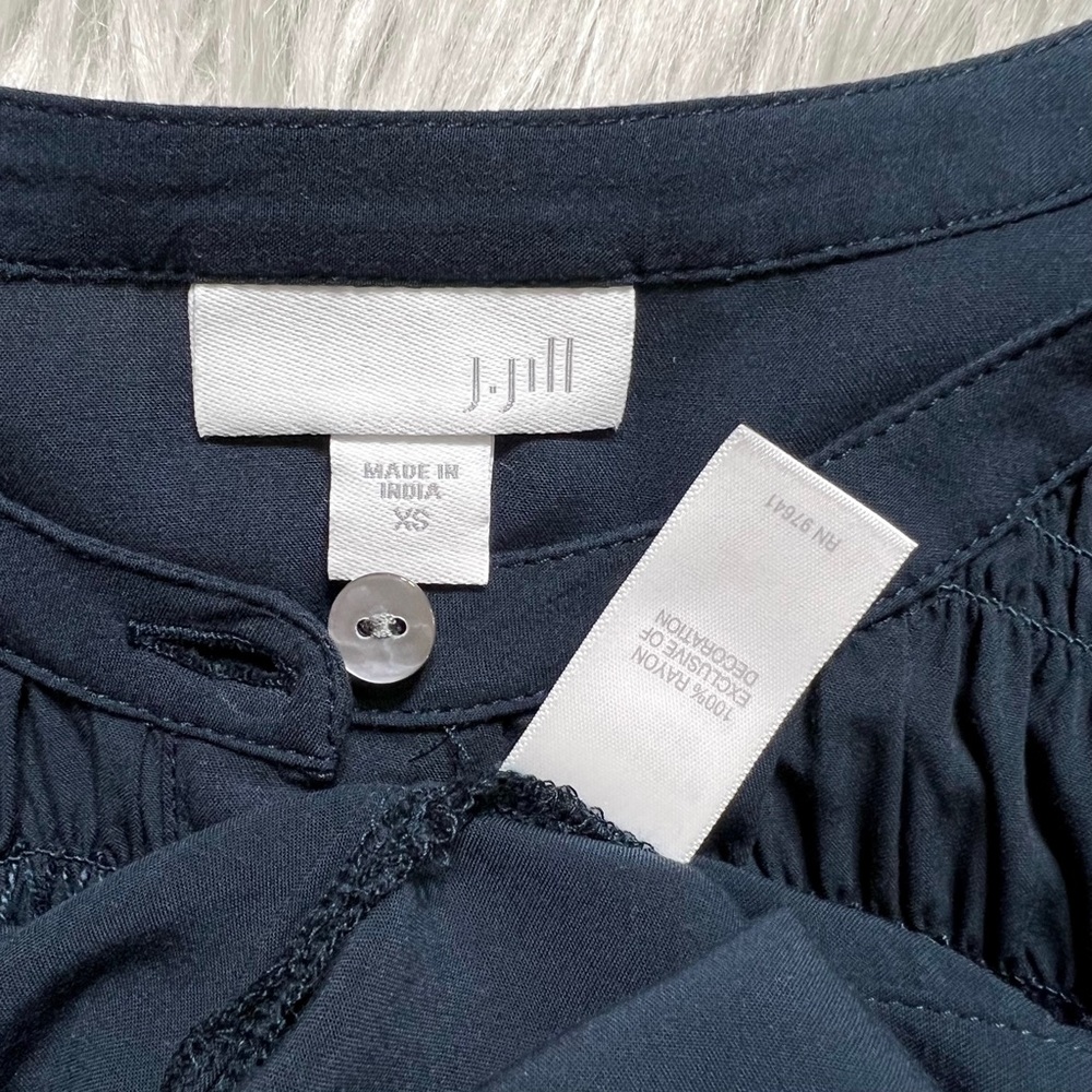 SOLD-J. Jill Navy Blue Smocked Long Sleeve Buttondown Tunic - Picture 9 of 10